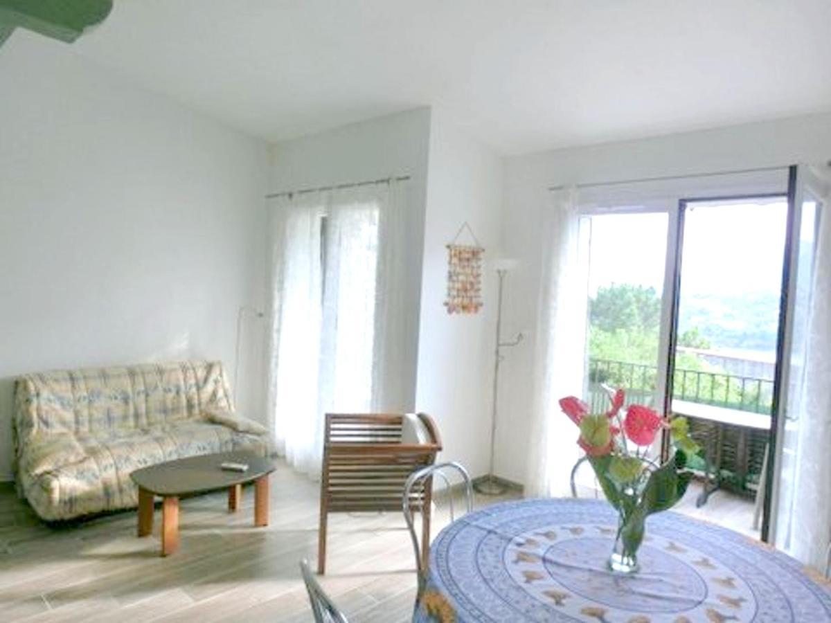 Studio A Theoule Sur Mer A 400 M De La Plage Avec Vue Sur La Mer Terrasse Amenagee Et Wifi Apartment Екстериор снимка